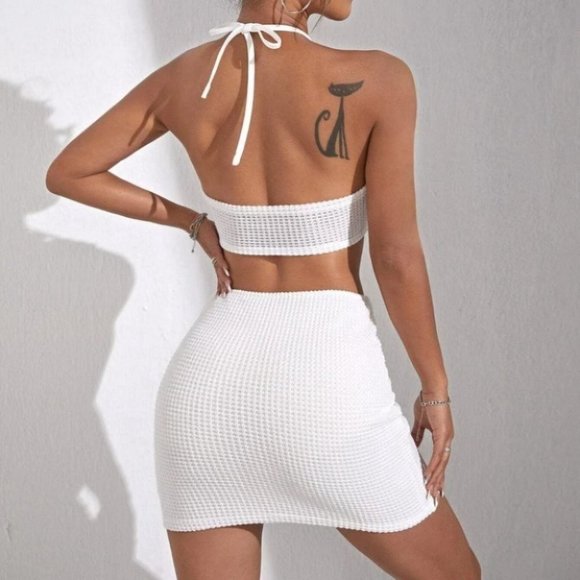 TEXTURED WHITE HALTER TIE NECK TOP AND MATCHING MINI SKIRT SET SUMMER VACAY - Picture 6 of 7
